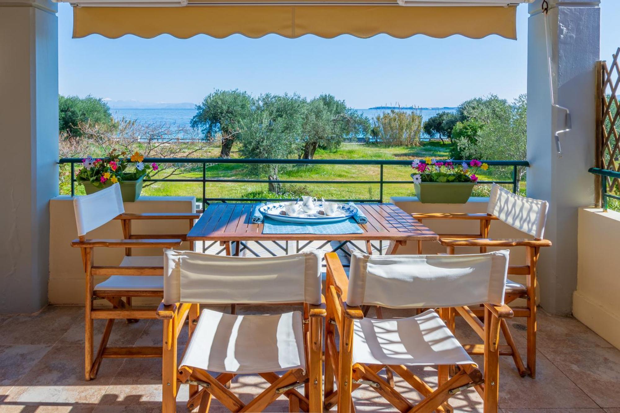 Barbati Seafront Luxury Suites Exterior foto